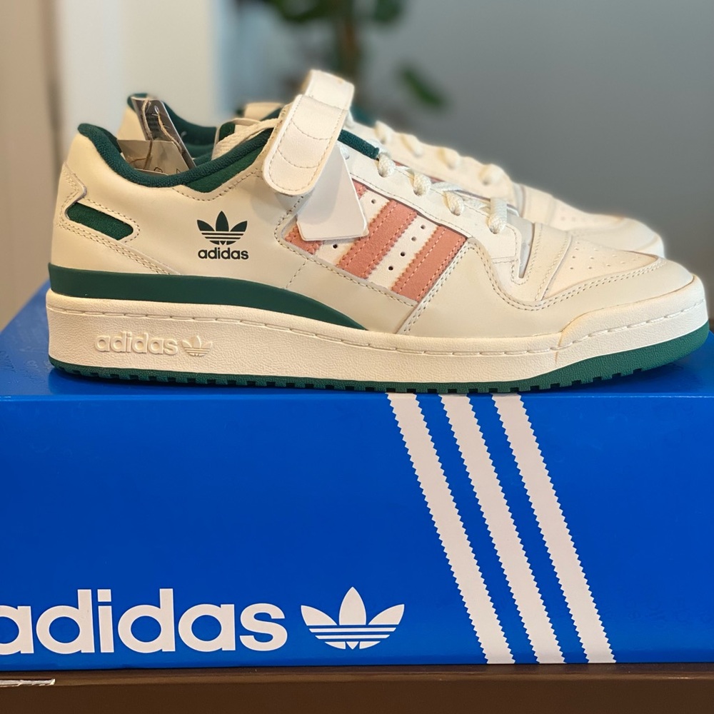 Adidas forum 84 low in Green and Pink - Mens US 10.5